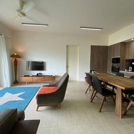 By The Sea@ Cozy Beachfront Home Batu Feringgi Ngoại thất bức ảnh
