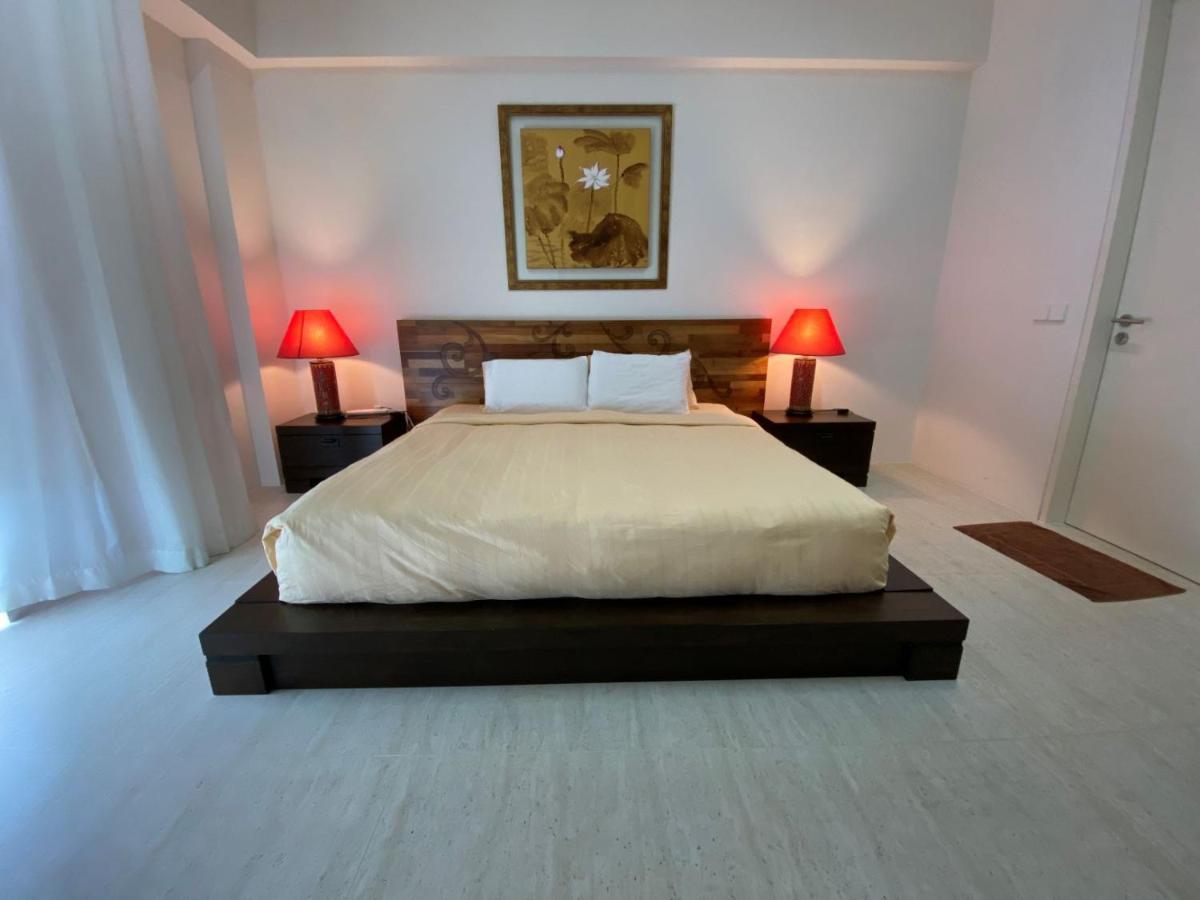 By The Sea@ Cozy Beachfront Home Batu Feringgi Ngoại thất bức ảnh