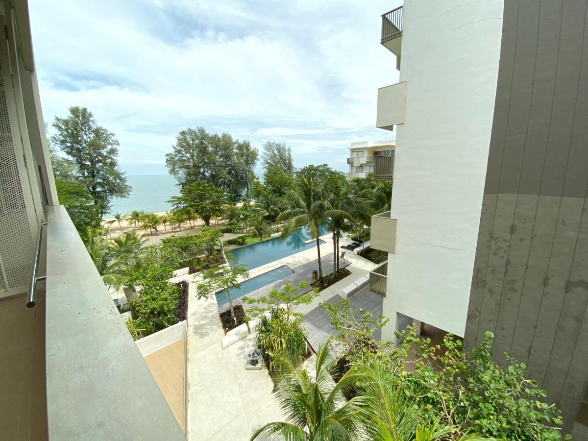 By The Sea@ Cozy Beachfront Home Batu Feringgi Ngoại thất bức ảnh