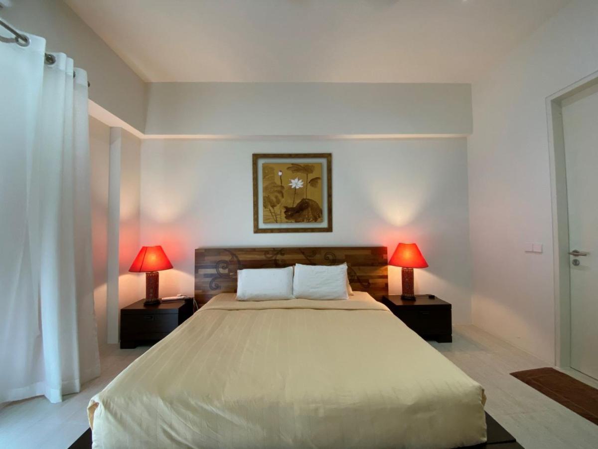 By The Sea@ Cozy Beachfront Home Batu Feringgi Ngoại thất bức ảnh