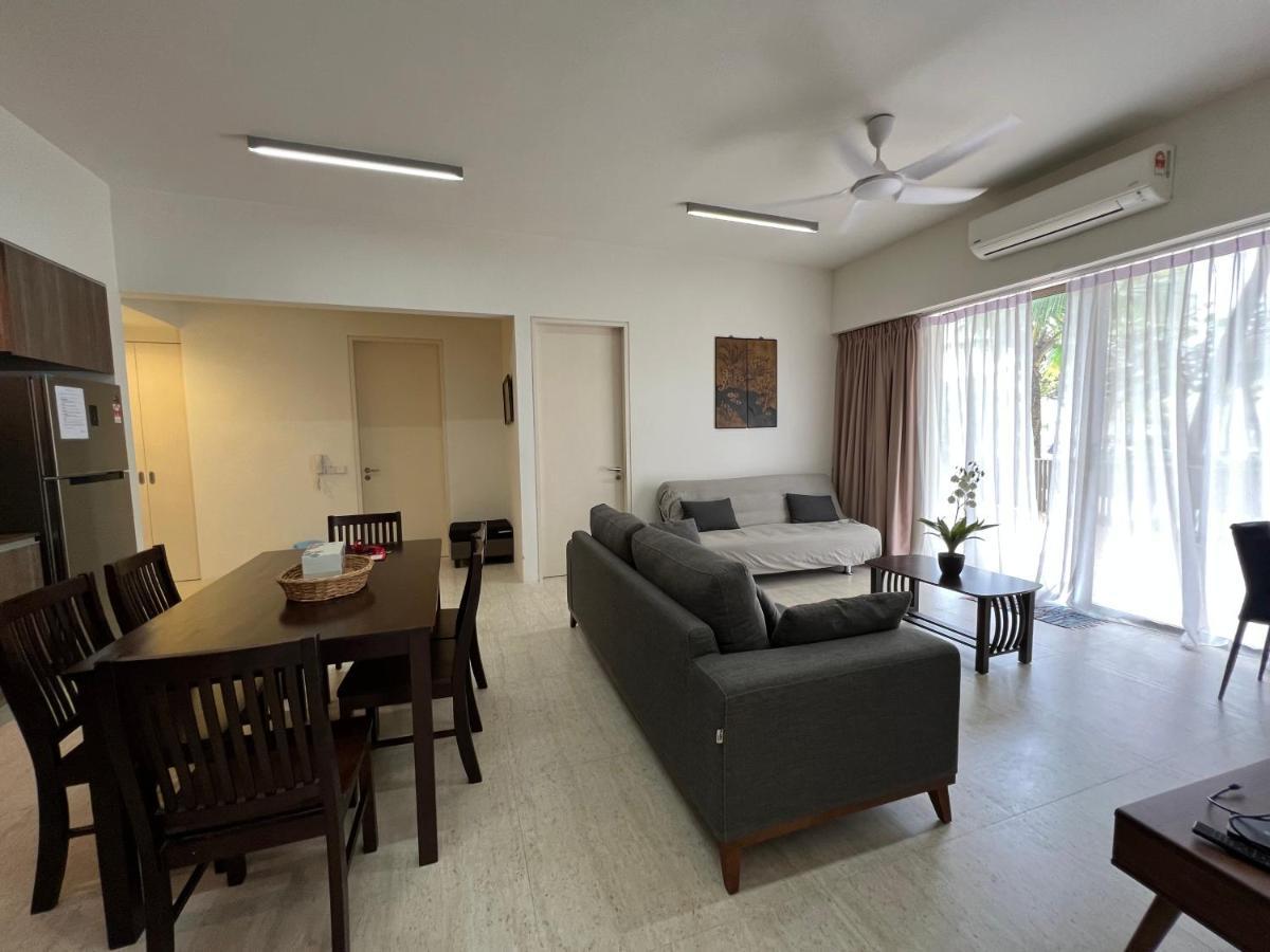 By The Sea@ Cozy Beachfront Home Batu Feringgi Ngoại thất bức ảnh