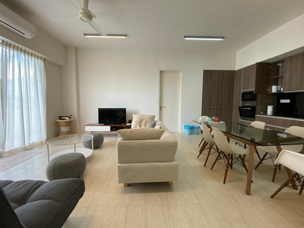 By The Sea@ Cozy Beachfront Home Batu Feringgi Ngoại thất bức ảnh