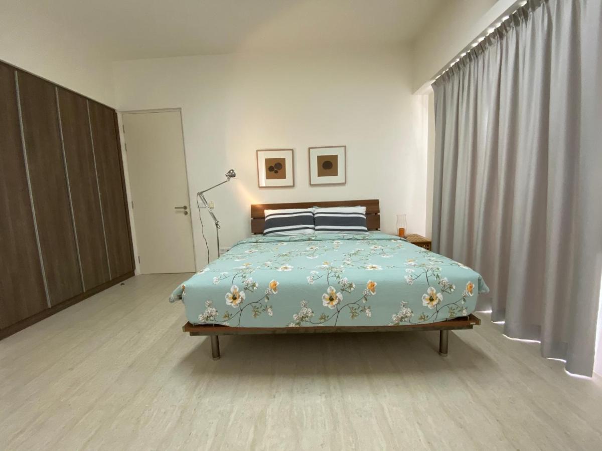 By The Sea@ Cozy Beachfront Home Batu Feringgi Ngoại thất bức ảnh