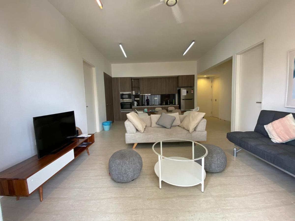 By The Sea@ Cozy Beachfront Home Batu Feringgi Ngoại thất bức ảnh