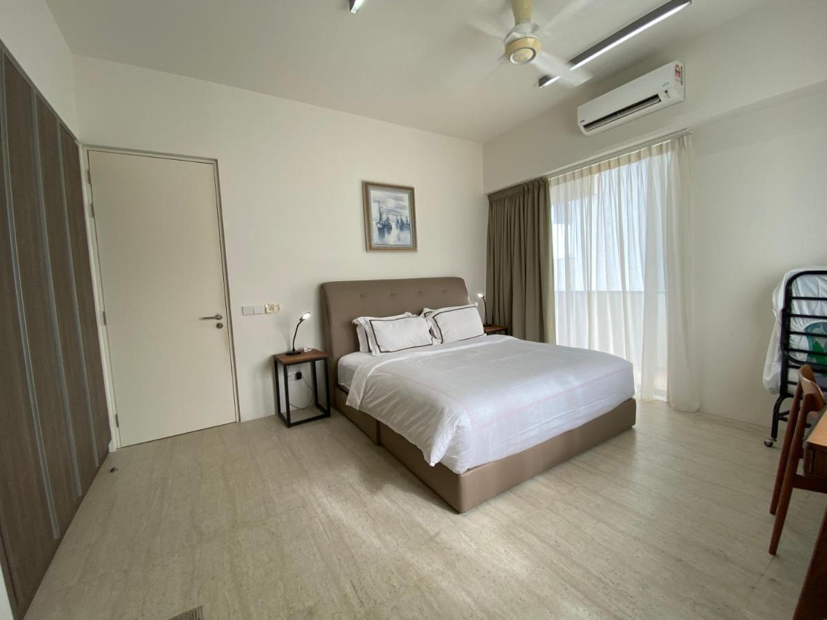 By The Sea@ Cozy Beachfront Home Batu Feringgi Ngoại thất bức ảnh