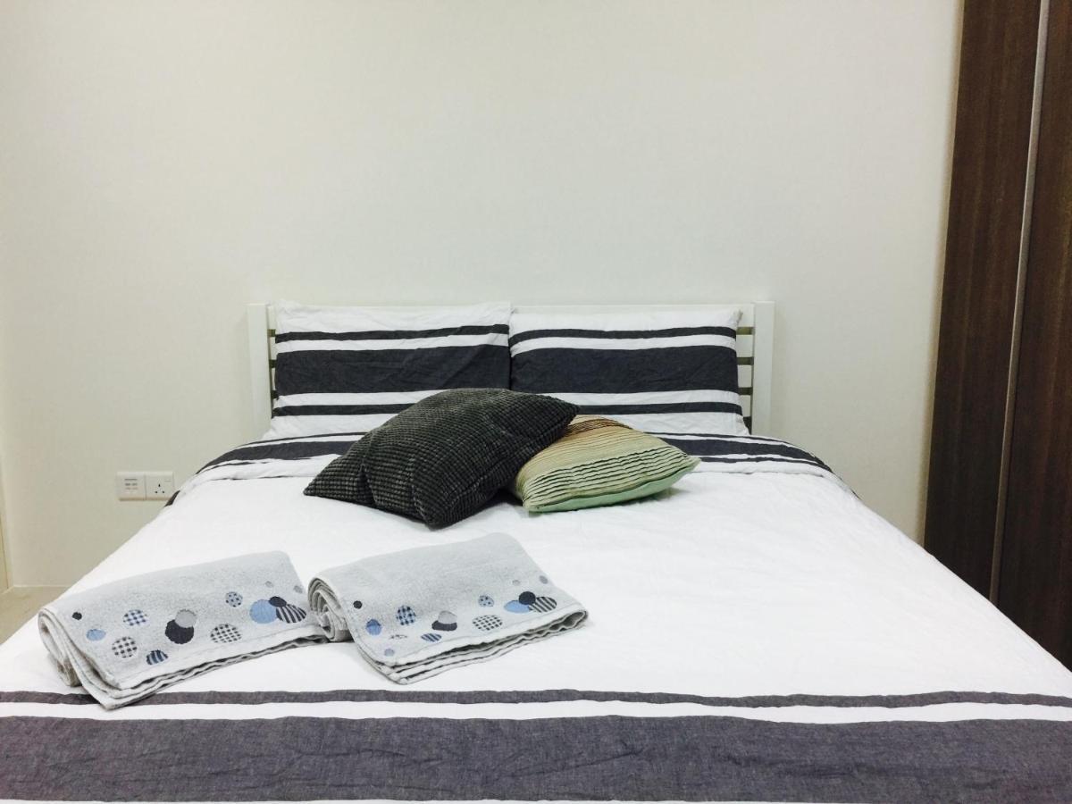 By The Sea@ Cozy Beachfront Home Batu Feringgi Ngoại thất bức ảnh